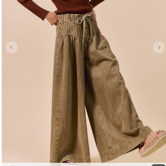 So Me “ The Cape” So Me Wide Leg Pintuck Jeans 81 - Picture 2 of 9